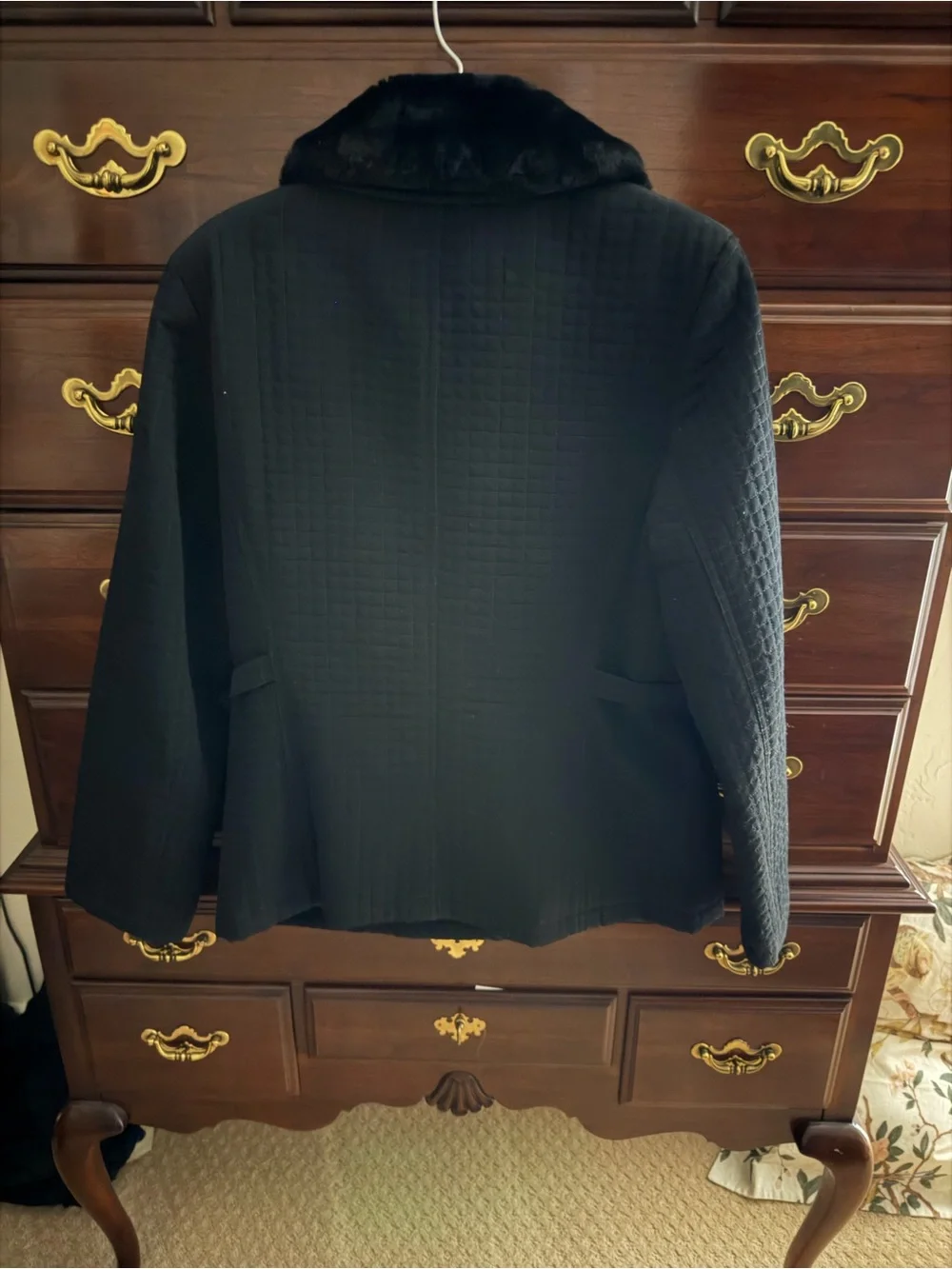 Women’s Black Quilted Jacket with Faux Fur Collar